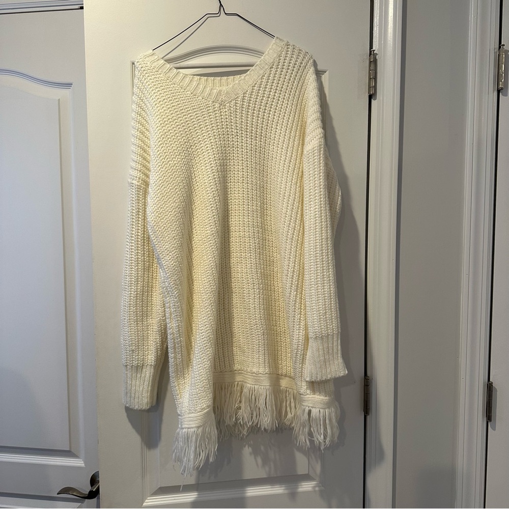 NWT ACOA White V-Neck Sweater Dress with Fringe - Size Large